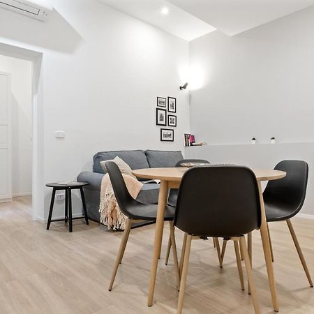 Piazza Maggiore White Apartment Болонья Экстерьер фото